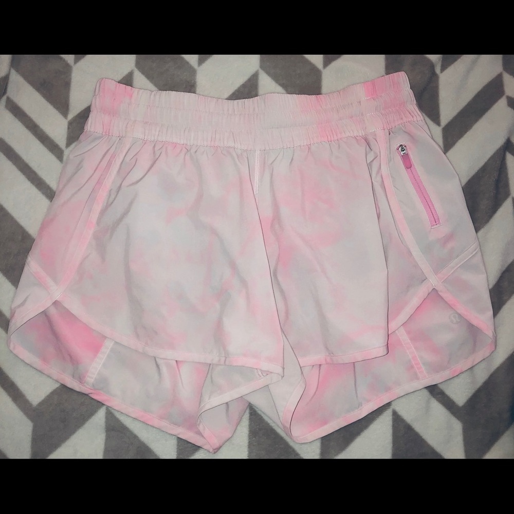 Lululemon Tracker V Shorts Diamond Dye Miami Pink